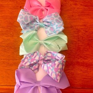 Set of 5 hair bows new